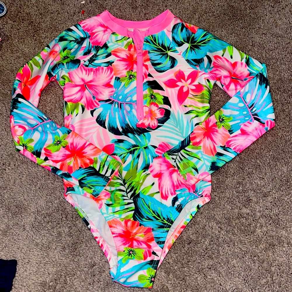 Like New Condition 1 Piece Rashguard Swim